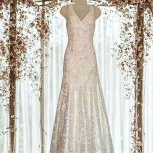 Stunning Beaded Sue Wong Nocturne Lace Wedding Dress - Size 4